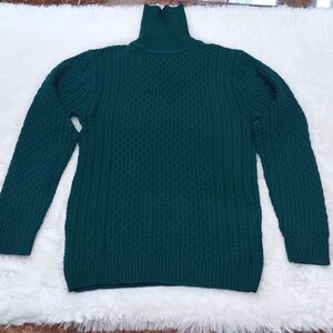 COOFANDY TURTLENECK SWEATER.
